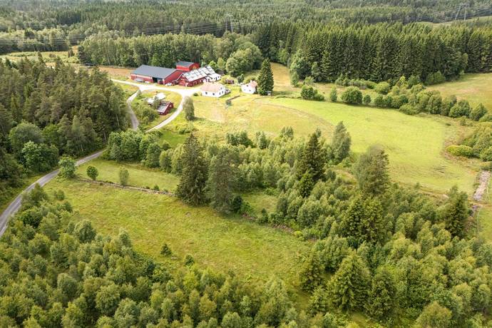 gård/skog på Bölabron 1 Hajom, Marks kommun - bild 2