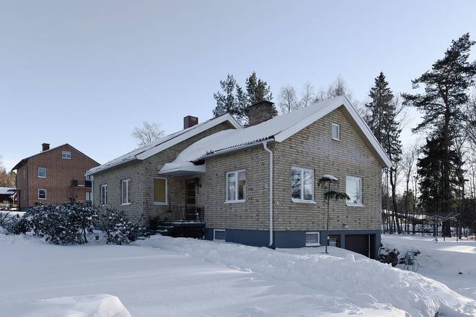 Trädgårdsgatan 10 i Björneborg, Kristinehamns kommun - villa till salu ...