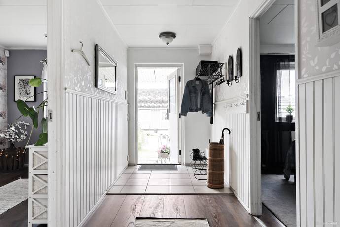 5 rum parhus på Furulundsvägen 2B Lena/Östadkulle, Vårgårda kommun - bild 2