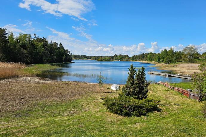 5 rum vinterbonat fritidshus på Ljusterövägen 170 Ljusterö, Österåkers kommun - bild 2