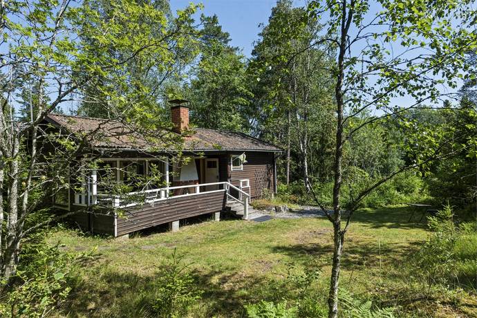 3 rum fritidshus på Kråkbärsstigen 13 Åkersberga norr, Österåkers kommun - bild 1