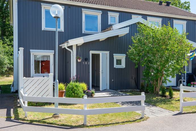 4 rum lägenhet på Åsgärdsgatan 182 Ljungnäs, Mönsterås kommun - bild 1