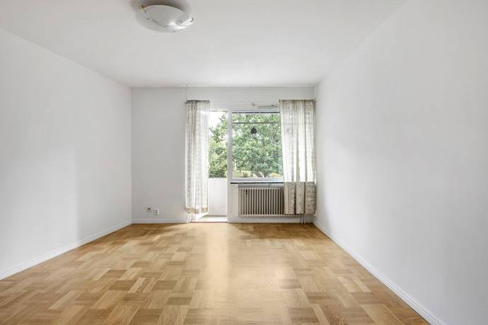 2 rum lägenhet på Mörbyvägen 42 Centrum, Vallentuna kommun - bild 2