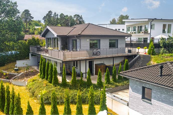 7 rum villa på Sunnemovägen 4 Järna, Södertälje kommun - bild 1