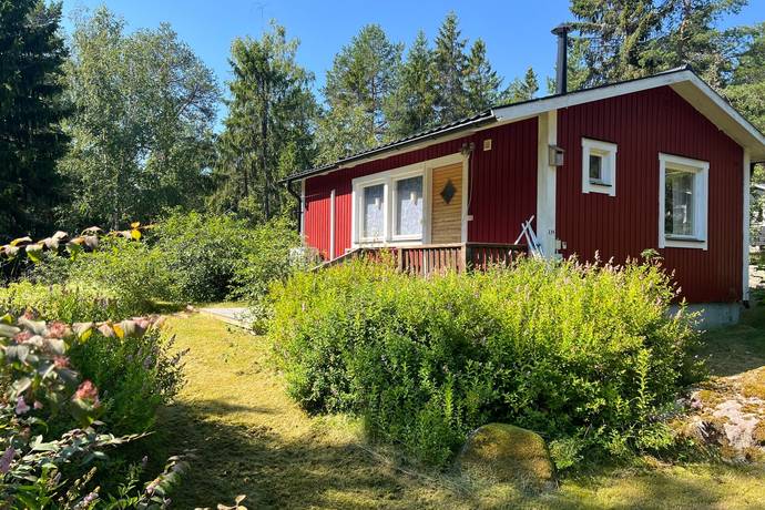 2 rum vinterbonat fritidshus på Storsandskroken 13 Hållnäs, Tierps kommun - bild 1