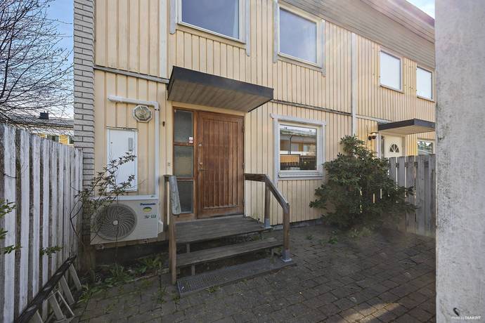 5 rum Radhus på Trädgårdsvägen 130 Töjnan Sollentuna kommun - bild 6