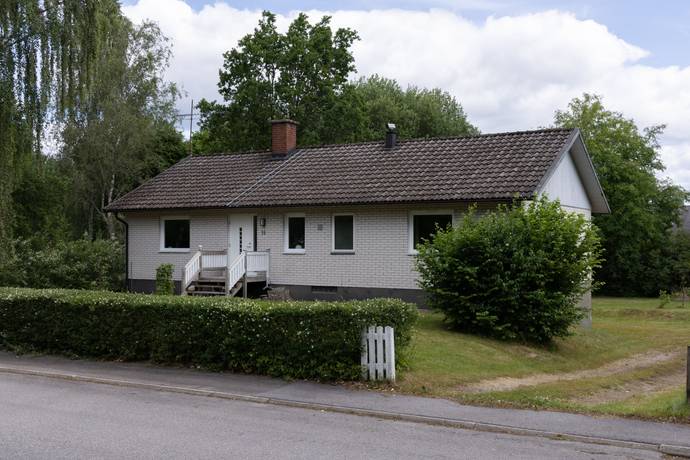 4 rum villa på Rosendalsvägen 10 Vittaryd, Ljungby kommun - bild 3
