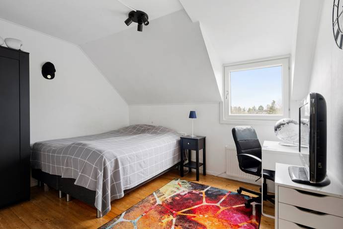 6 rum Radhus på Basgränd 127 Vällingby - Kälvesta Stockholms kommun - bild 16