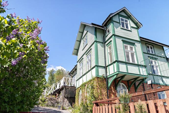 8 rum villa på Vive Jönsgatan 16 Torshälla, Eskilstuna kommun - bild 1