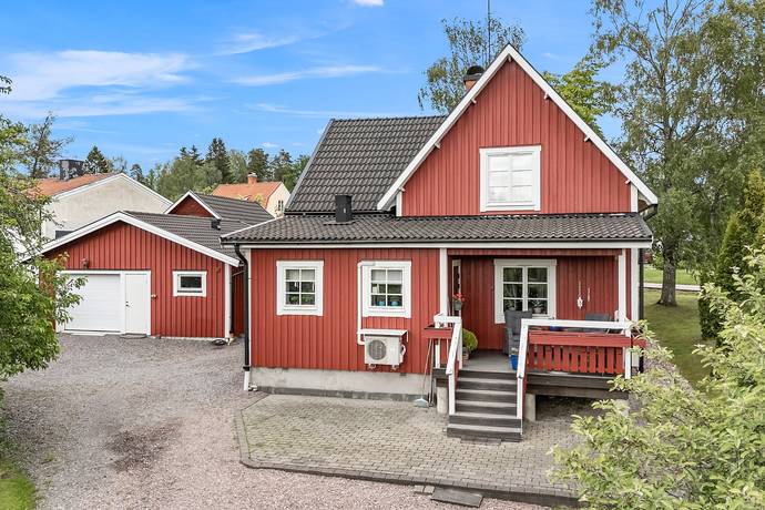 5 rum villa på Lars Uno Lindbergs väg 3 Kolsva, Köpings kommun - bild 2