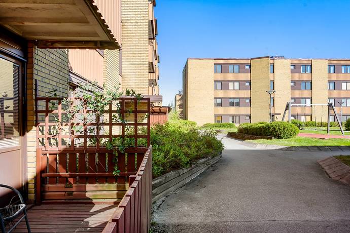 1 rum lägenhet på HELSINGFORSGATAN 57, Entréplan  Akalla, Stockholms kommun - bild 3