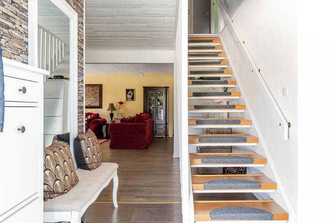 6 rum villa på Gamla vägen 17 Adolfsberg, Örebro kommun - bild 4