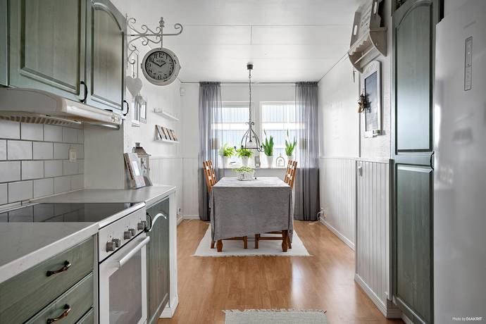 6 rum radhus på Växthusvägen 22 Munka-Ljungby, Ängelholms kommun - bild 5