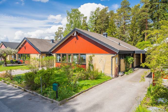 Ljungvägen 11, Bålsta - Norra Ullevi, Håbo kommun