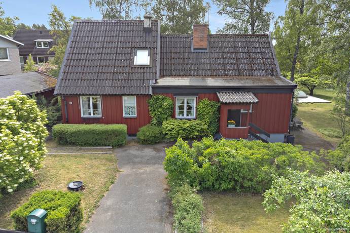 7 rum Villa på Påskvägen 4 Jakobsberg Järfälla kommun - bild 1