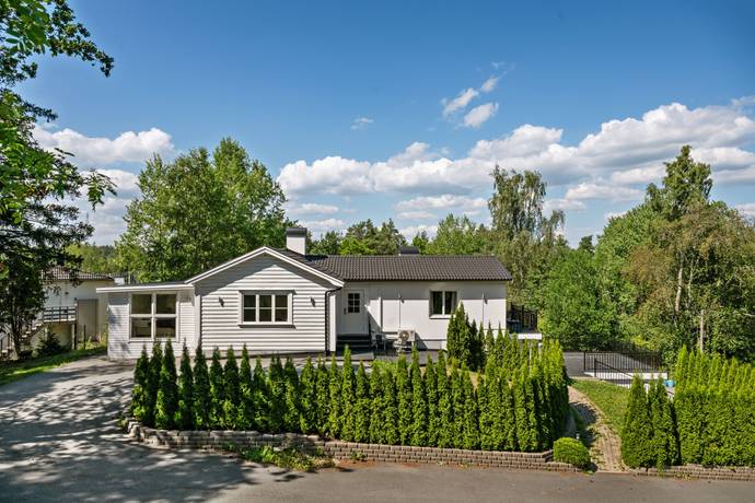 villa på Älgstigen 39 Lahäll, Täby kommun - bild 4
