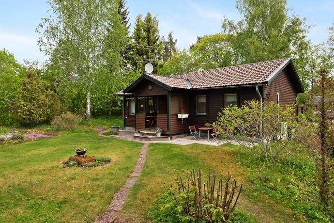 3 rum villa på Hamndalsvägen 15 Harängen - Norrtälje, Norrtälje kommun - bild 1