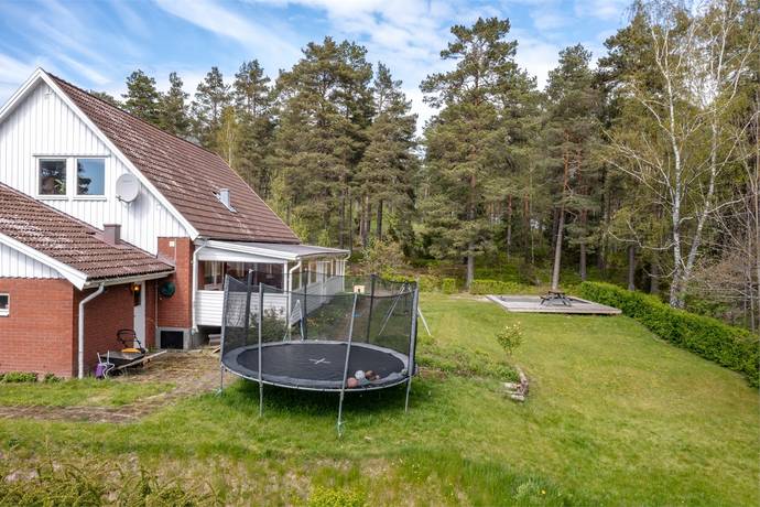 7 rum Villa på Stenbocksgatan 27 Norelund Säffle kommun - bild 39