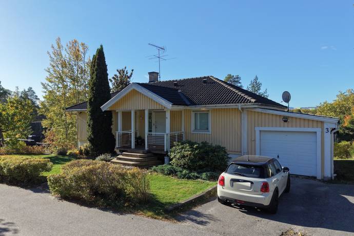 Lilla Björnvägen 3, Västra Solgård, Huddinge kommun