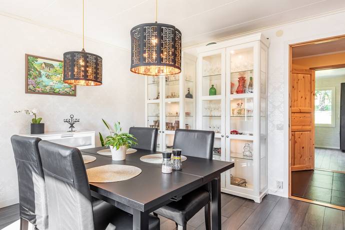 6 rum parhus på Lagmansvägen 65 Brunflo, Östersunds kommun - bild 4