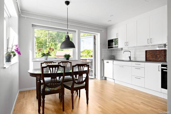 4 rum kedjehus på Bigarråvägen 38 Sturefors, Linköpings kommun - bild 2