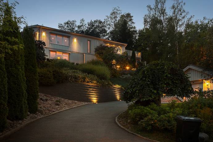 4 rum villa på Varvsvägen 12 Södertälje, Södertälje kommun - bild 1