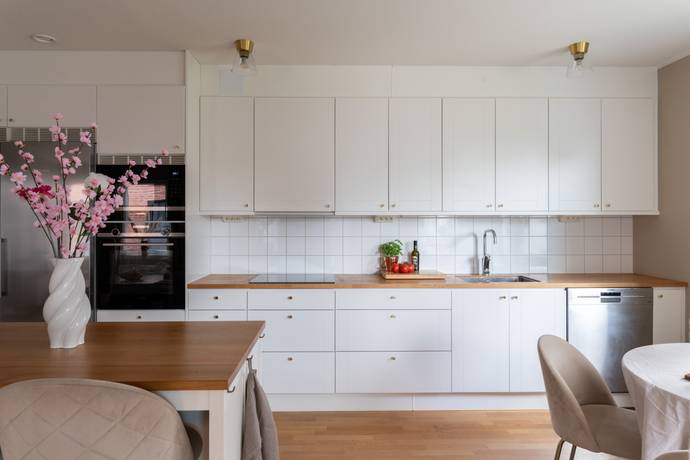 3 rum lägenhet på Ägirgatan 8 Öster Mälarstrand, Västerås kommun - bild 3