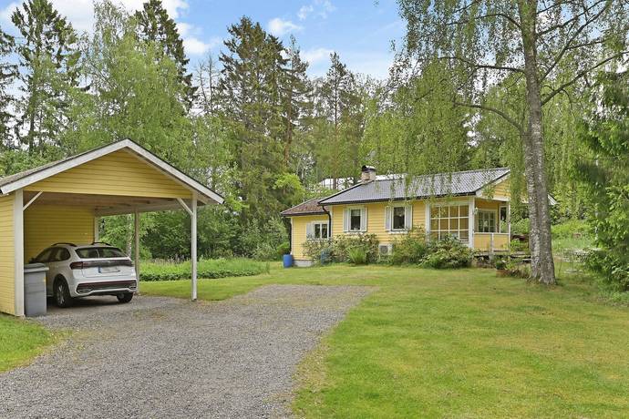 3 rum villa på Hässelviksvägen 2 Hässelmara, Värmdö kommun - bild 1