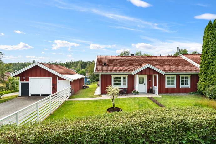 4 rum villa på Assar Janssons väg 1B Sala, Sala kommun - bild 1