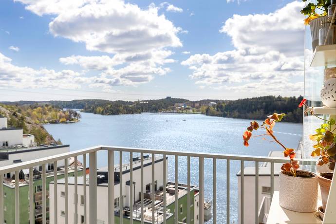 2 rum lägenhet på Tollareslingan 26, 11 tr! Tollare, Nacka kommun - bild 1