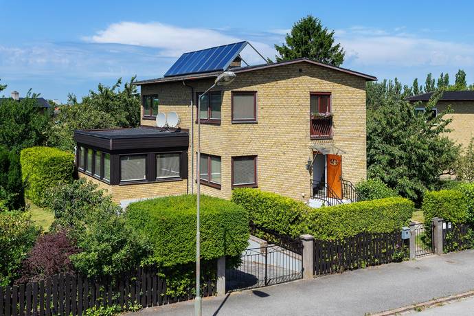 5 rum villa på Azaleagatan 6 Malmö, Malmö kommun - bild 1