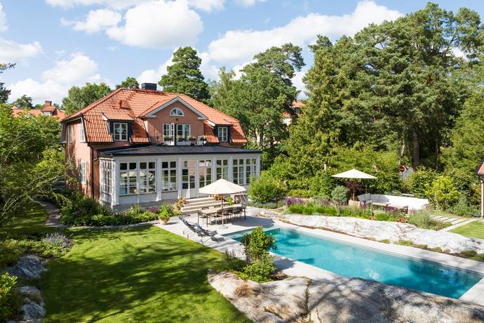 7 rum villa på Burevägen 9 Djursholm, Danderyds kommun - bild 1
