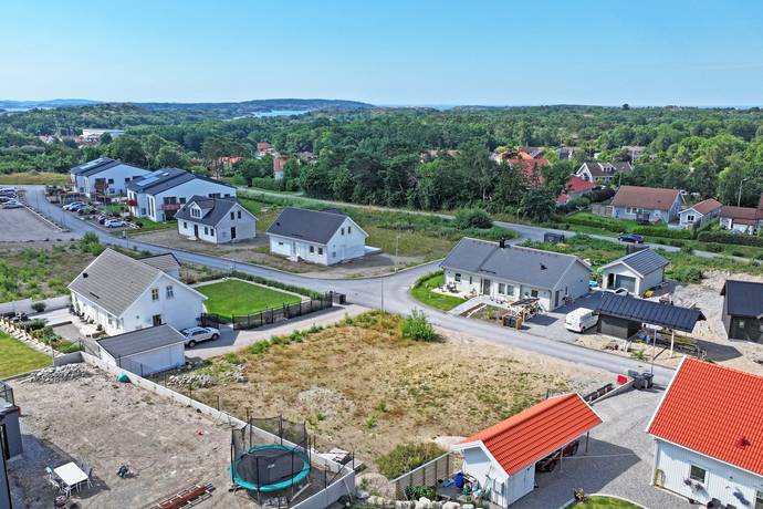 tomt på Hagavallen 17 Grebbestad, Tanums kommun - bild 1