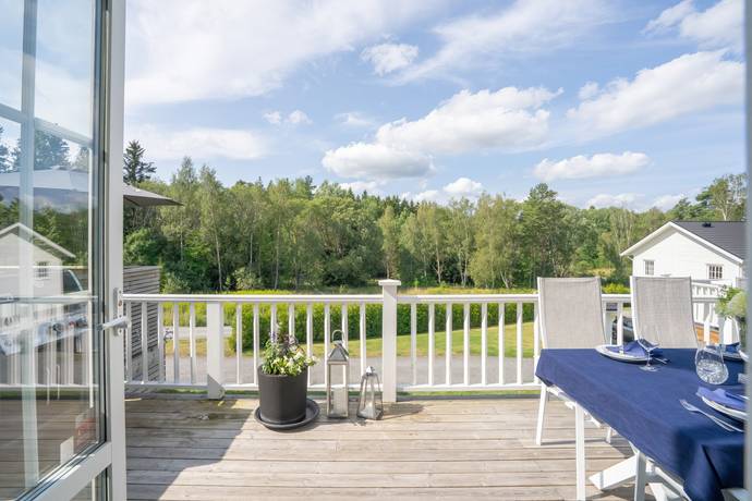 5 rum parhus på Athos väg 24 A Svinninge, Österåkers kommun - bild 2