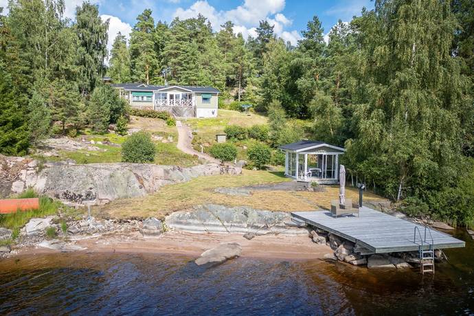 Vena, Hultsfreds kommun