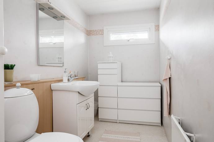 5 rum Villa på Smultronstigen 44 Norra Skogen Karlsborgs kommun - bild 28