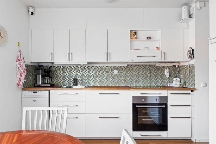 2 rum lägenhet på Bergavägen 8 B Åkersberga Centralt, Österåkers kommun - bild 2