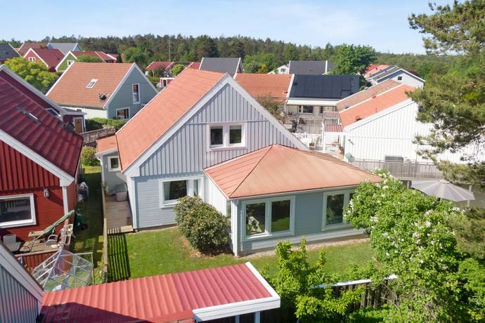 6 rum villa på Idtjärnsgatan 26 Rannebergen, Göteborgs kommun - bild 1