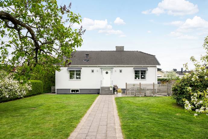 6 rum villa på Husargatan 21 Rosenlund, Jönköpings kommun - bild 1