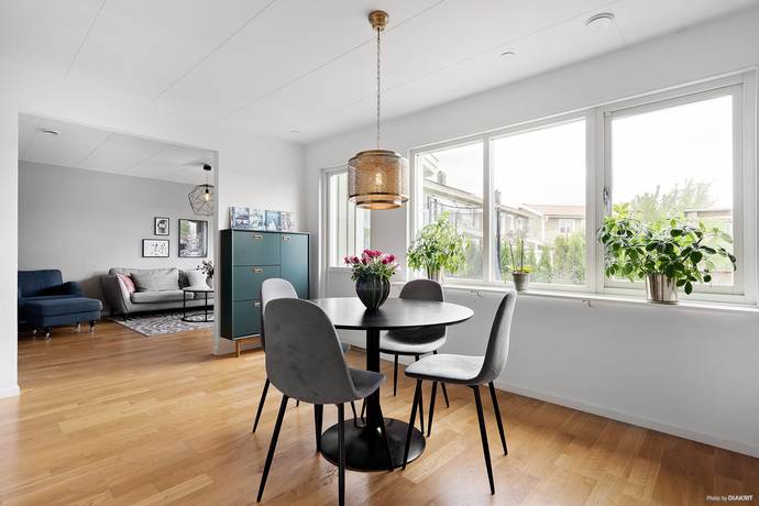 5 rum Radhus på Ropgränd 45 Skarpäng Täby kommun - bild 9