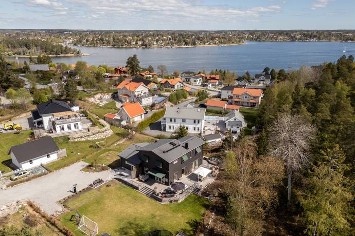 8 rum Villa på Västerskärsringen 41B Svinninge Österåkers kommun - bild 54