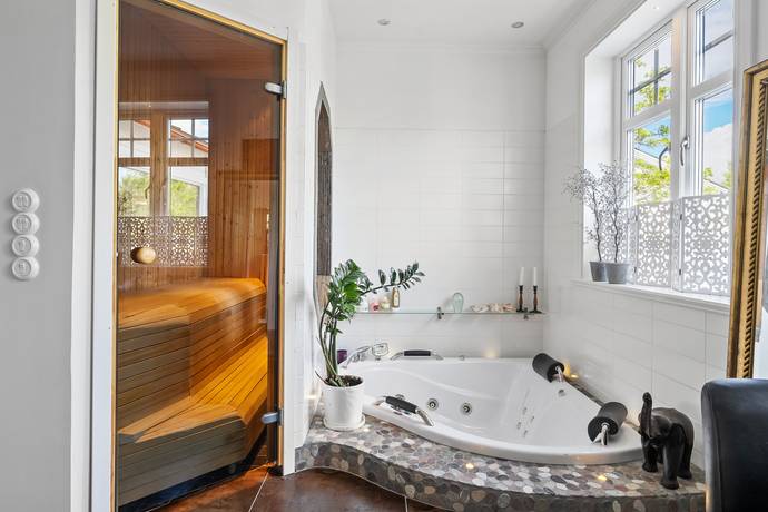 245 m² Villa på Brädgatan 17 & 17A Östermalm Sundsvalls kommun - bild 19