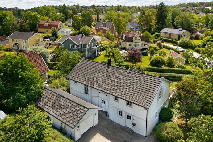 7 rum Villa på Oxelvägen 16 Huddinge - Milsten/Snättringe Huddinge kommun - bild 12