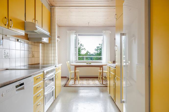 5 rum radhus på Barrstigen 25 Rönninge, Salems kommun - bild 4