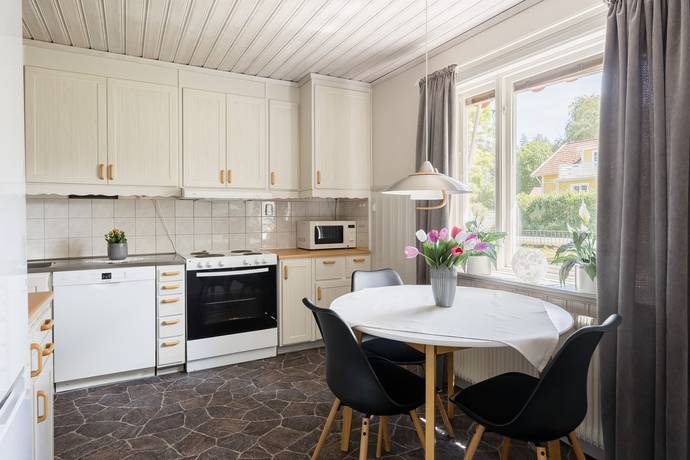 4 rum Villa på Åkleby Björkliden  Ulvåker Skövde kommun - bild 16