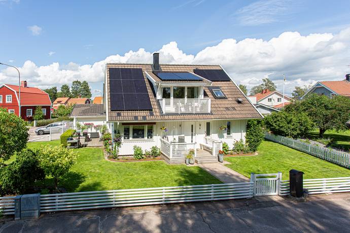 6 rum Villa på Mimergatan 5 Sjöstad Karlstads kommun - bild 1