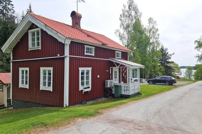 4 rum villa på Parkvägen 19 Töcksfors, Årjängs kommun - bild 1