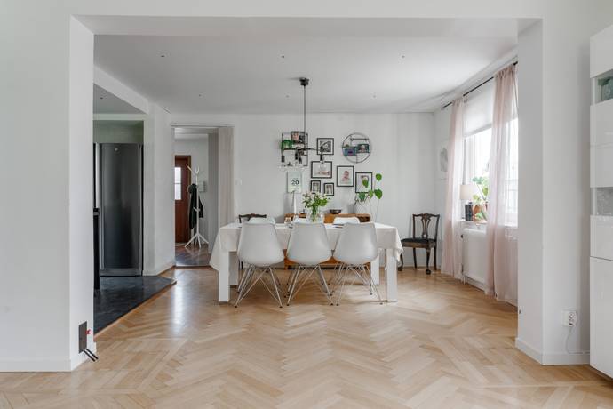 7 rum Villa på Holmgatan 14 Tibro kommun - bild 17