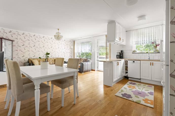 2 rum lägenhet på Koldinggatan 5, 2 tr Ärvinge, Stockholms kommun - bild 1