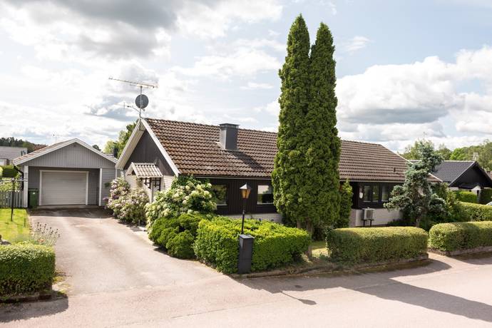 4 rum villa på Johan Forsells väg 51 Näs, Hallstahammars kommun - bild 1